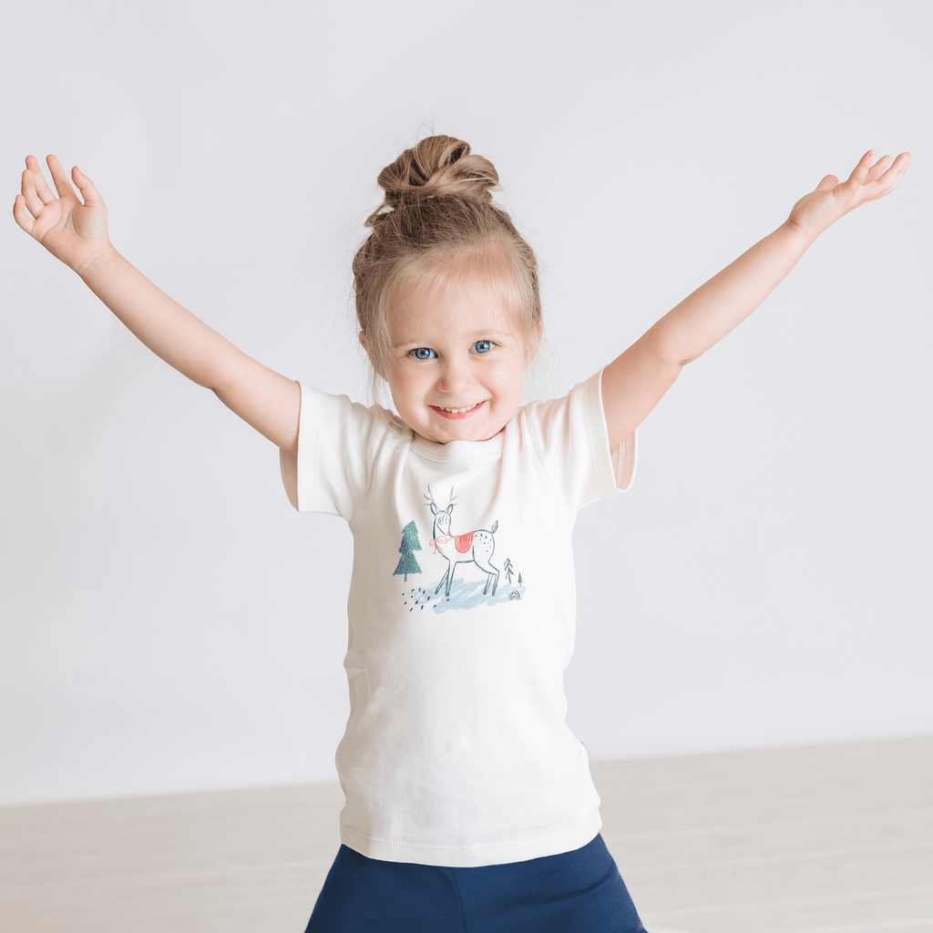graphic tee | christmas deer