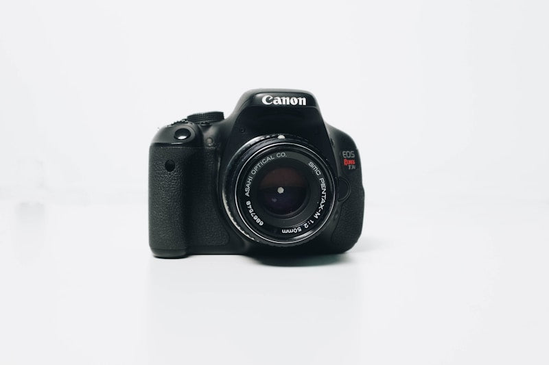 QuickDock Universal Phone Tripod Mount — Bluetooth Remote
